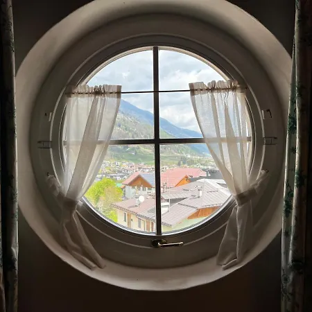 Kaiserkrone Bed & Breakfast