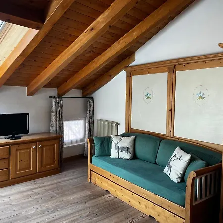 Kaiserkrone Bed & Breakfast 5*