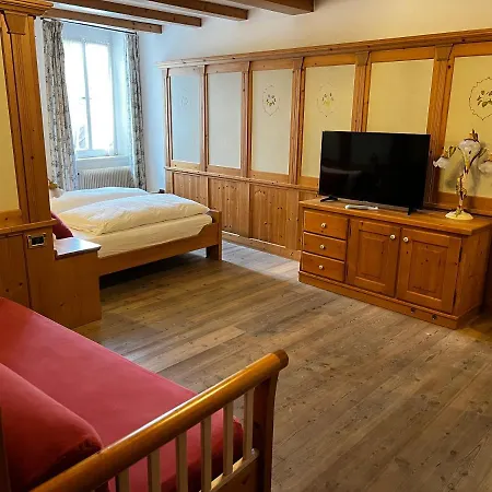 Kaiserkrone Bed & Breakfast