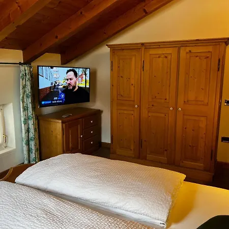 Kaiserkrone Bed & Breakfast Dimaro
