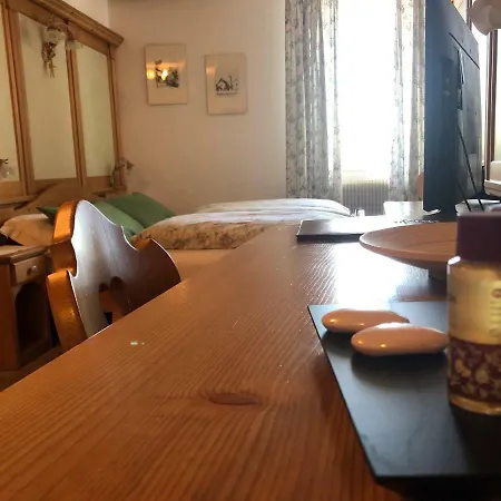 Bed & Breakfast Kaiserkrone Dimaro